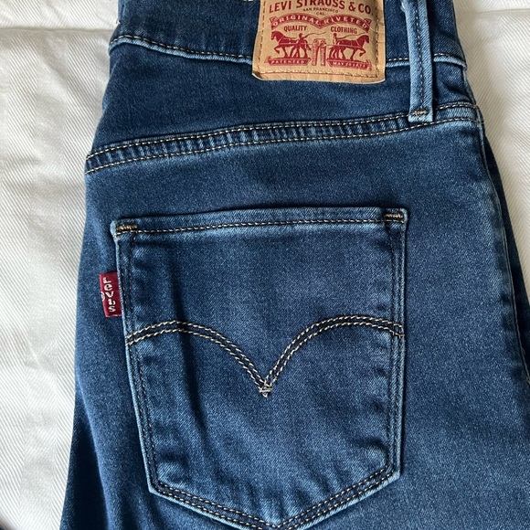 Levi’s 720 High Rise Super Skinny size 28 - Picture 5 of 6